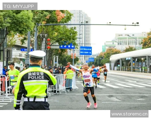 香港运动员突破极限勇闯国际赛场成就梦想的奋斗历程